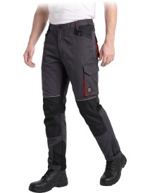Pantaloni de lucru elastici Fortrek-T SBP, 2% elastan, 240 g/m², cu genunchiere si elemente reflectorizante
