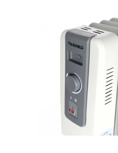 Calorifer electric cu ulei, Tagred TA920, 2000 W, pe roti, 220-240 V, 50/60Hz Calorifer electric cu ulei, Tagred TA920, 2000 W, pe roti, 220-240 V, 50/60Hz