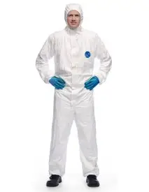 Combinezon de unica folosinta alb antistatic din polietilena TYVEK 500