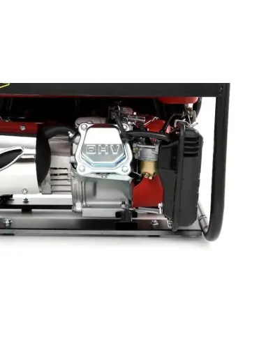 Generator curent trifazic pe benzina...